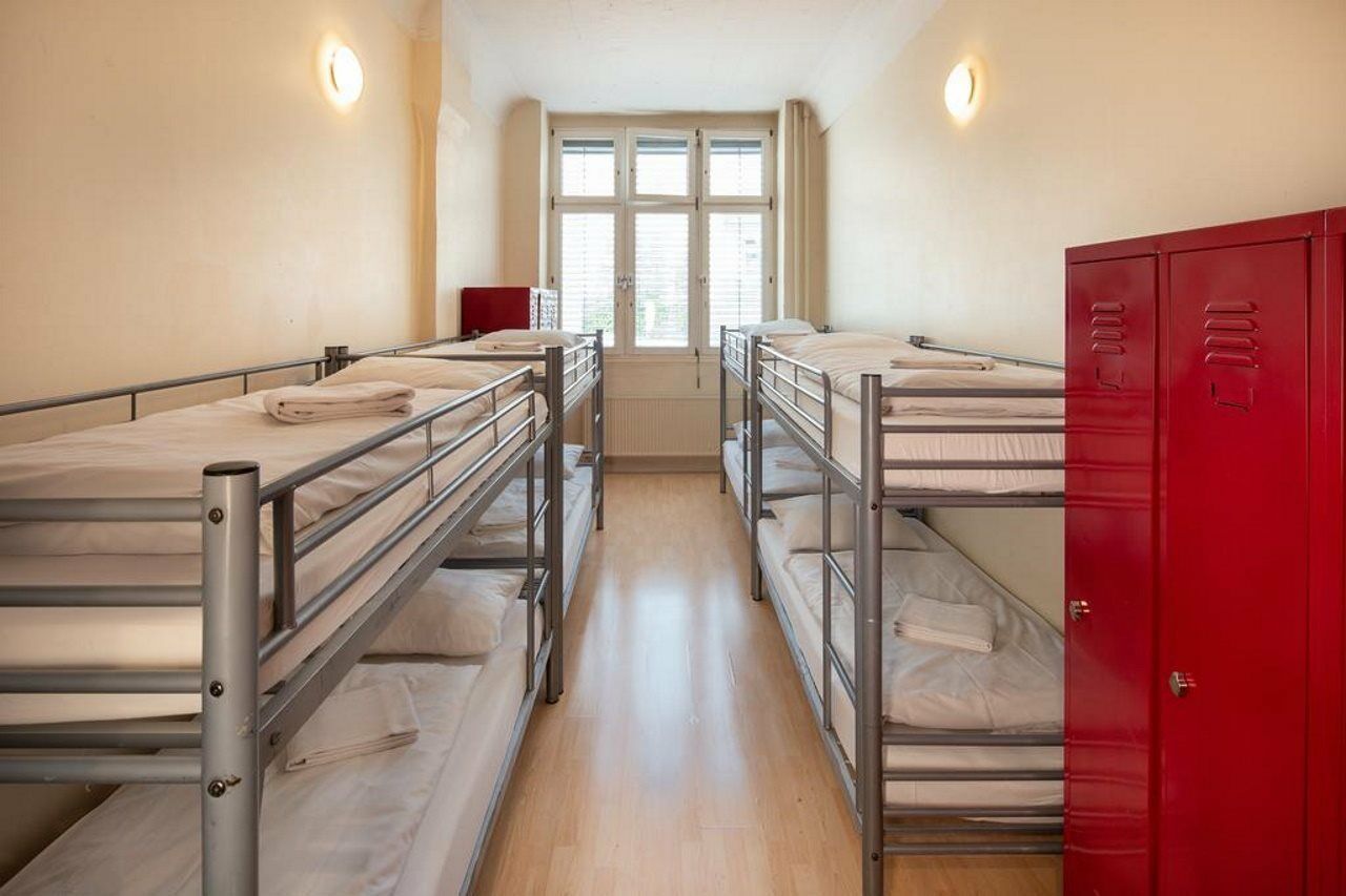 All In Hostel Берлин Екстериор снимка